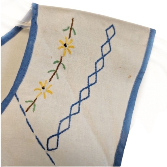 VINTAGE SMOCK Girls Cotton Apron Embroidered Cream Cottage Rare Antique Heirloom - Picture 4 of 10